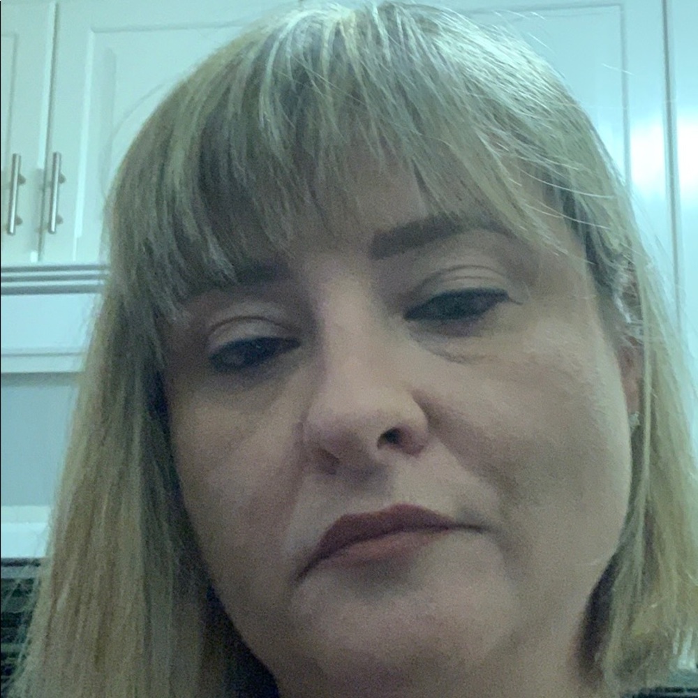 Meet your Posher, Yana